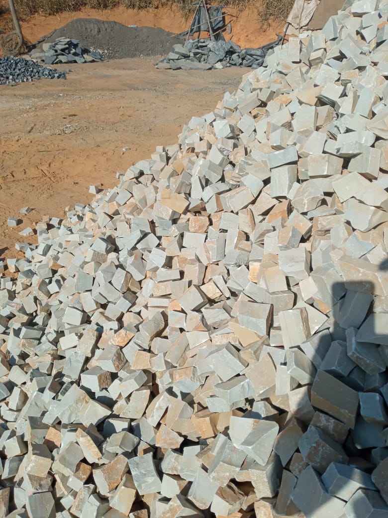 pedra portuguesa branca mosaico para calçada | Stone Casa pedra portuguesa natural branca para calçada | Stone Casa